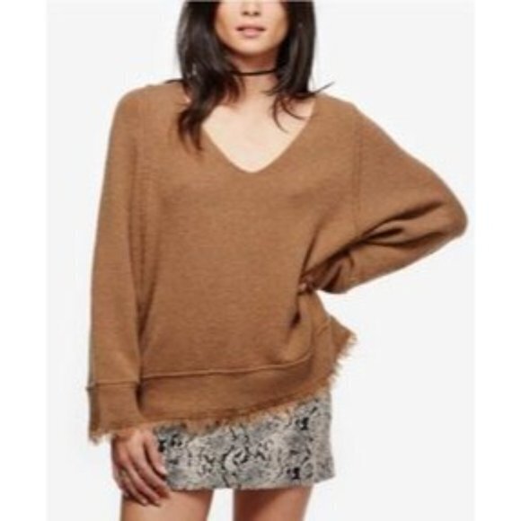 Free People Wool Blend Brown Fringe Trim Boho Slouchy V-Neck Sweater size Medium - Picture 1 of 8